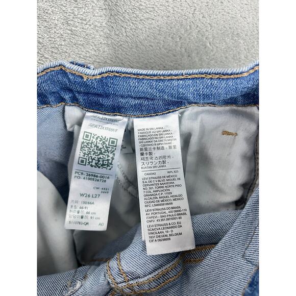 Levis High Waisted Mom Jeans 26 Distressed Light Wash Stretchy High Rise Grunge - Picture 8 of 16